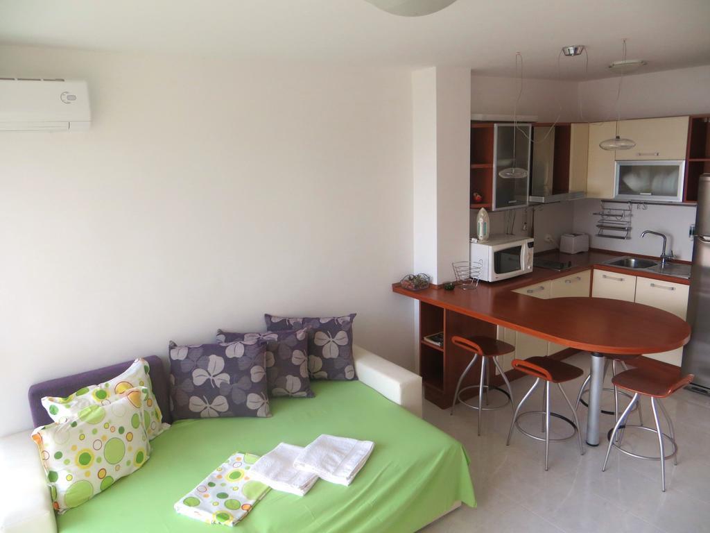 Holiday Apartment In Riviera Complex Sveti Vlas Exteriér fotografie